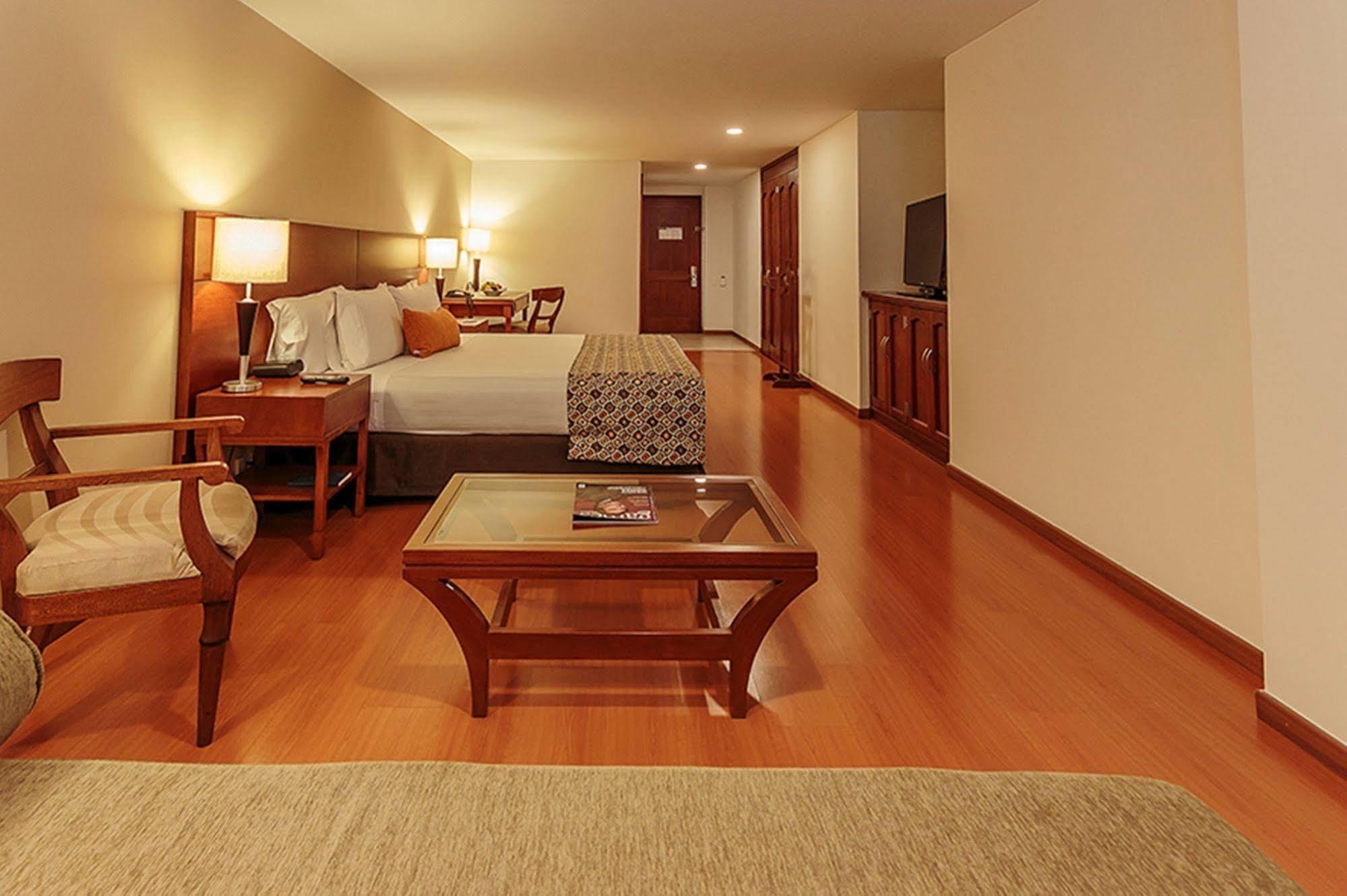 Hotel Estelar Suites Jones Bogota Exterior photo